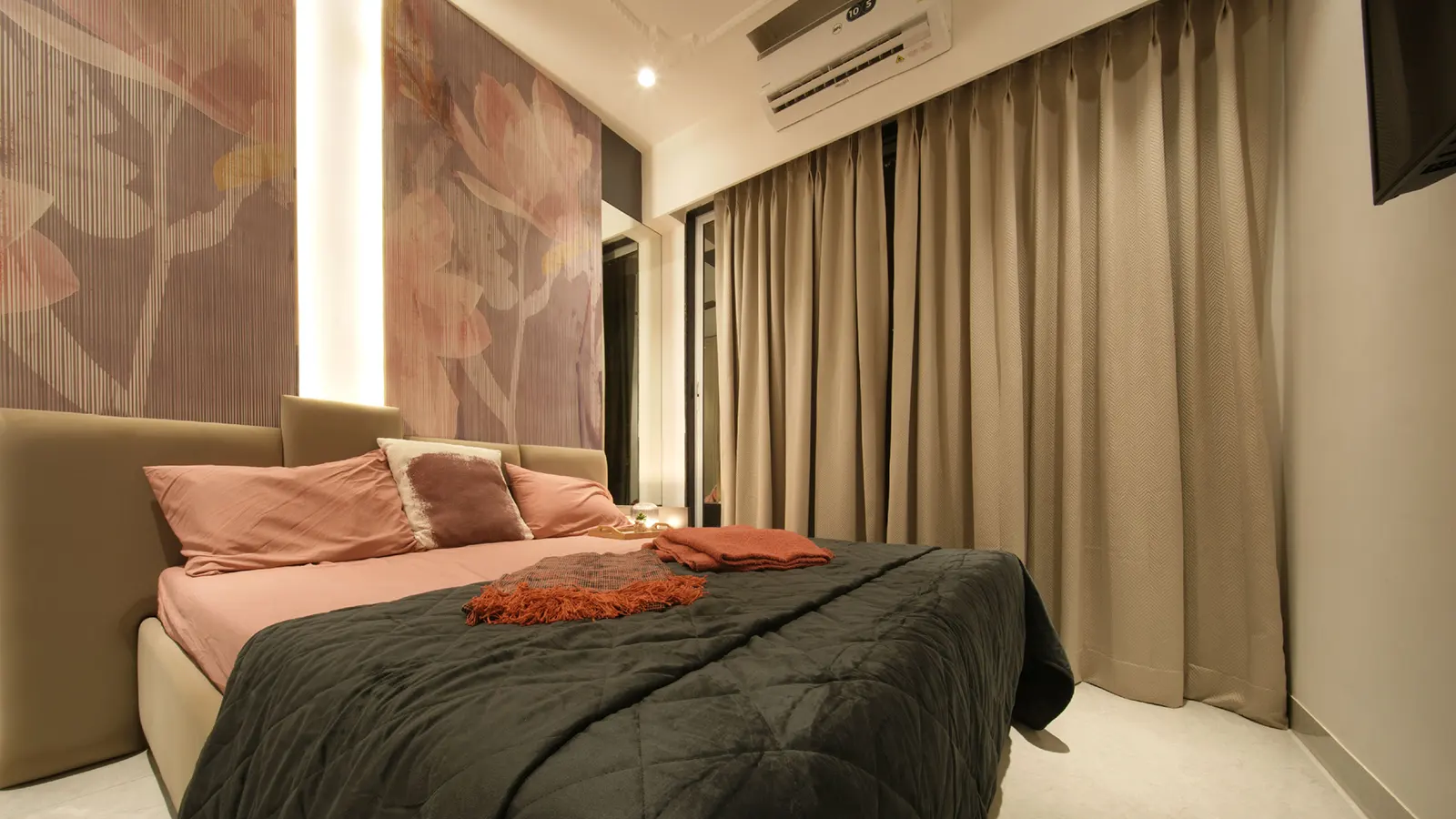 Interiors - Gami Tiara