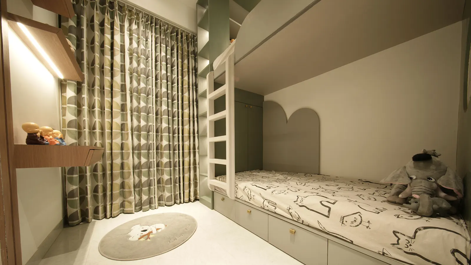 Interiors - Gami Tiara